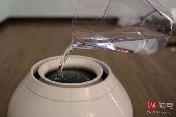 关于如何正确使用加湿器,加湿器加自来水还纯洁水